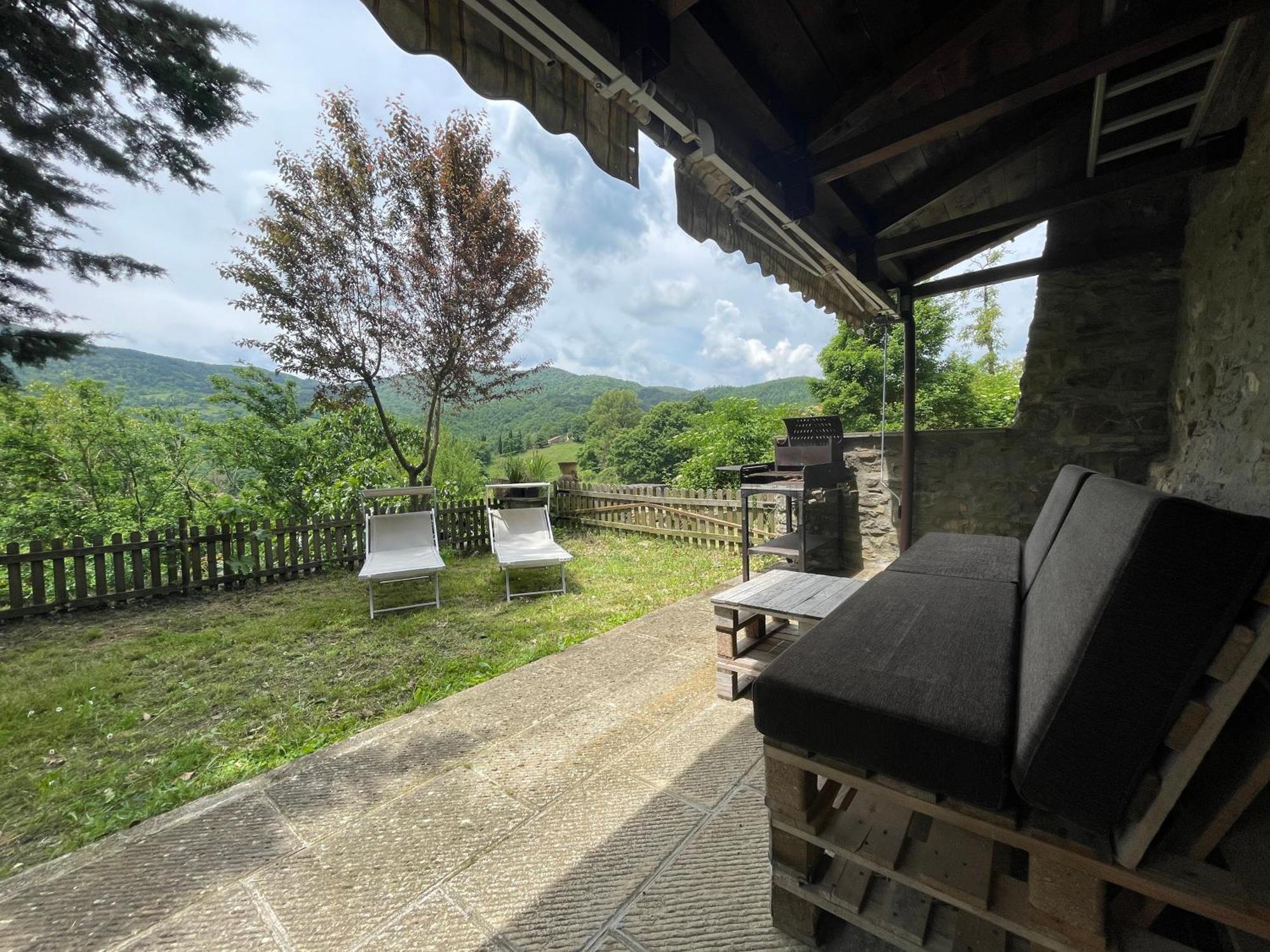 Poet'S Rest Villa ปิเอเว ซานโต สเตฟาโน ภายนอก รูปภาพ